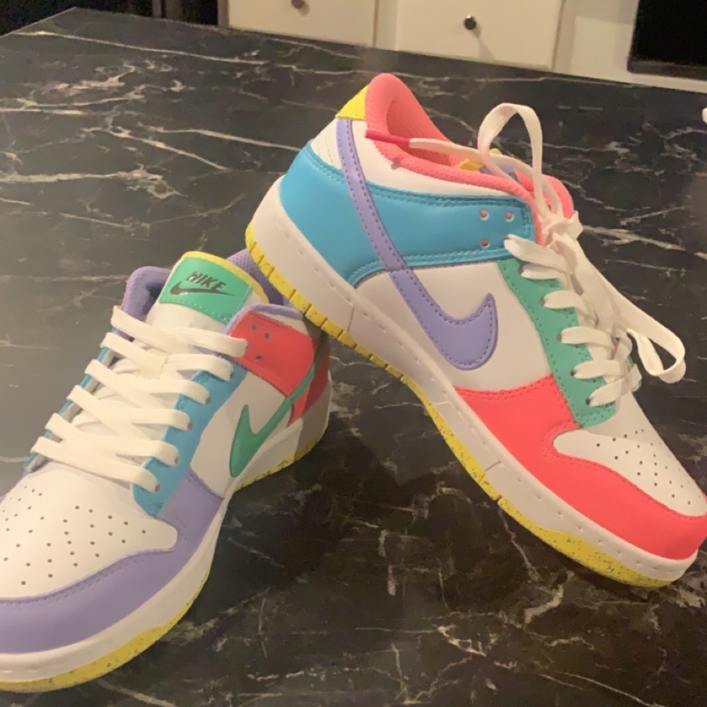 nike easter dunks